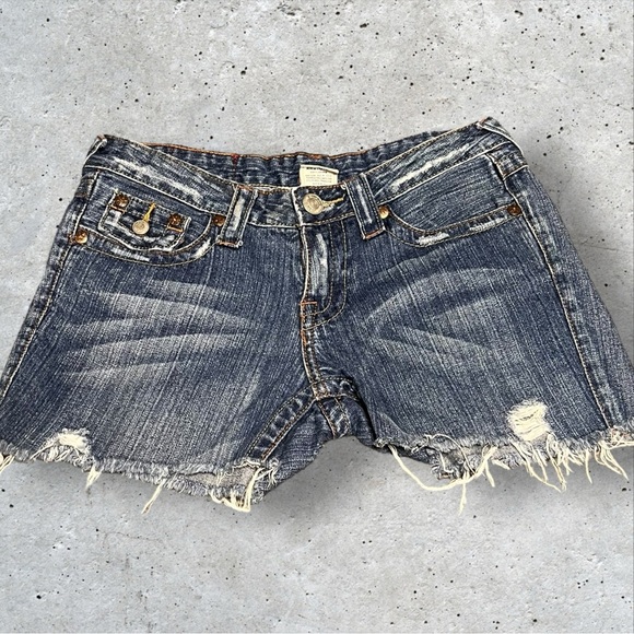 Y2K‎ Women’s True Religion Short Shorts - Picture 3 of 9